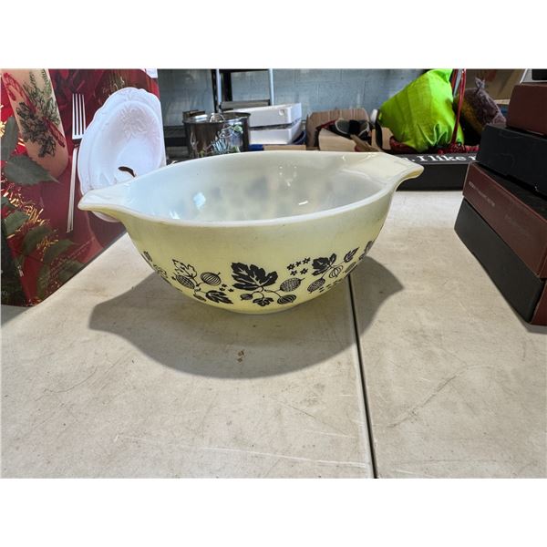 Pyrex bowl