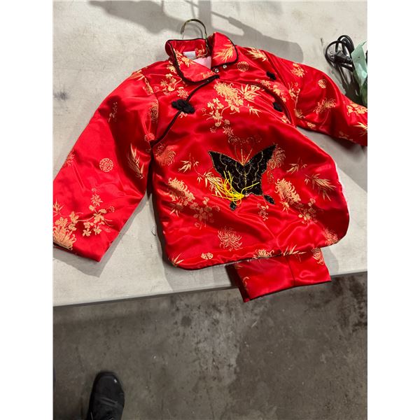 Children's outfit, pants and coat