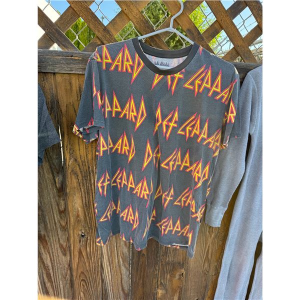 Def Leppard extra large