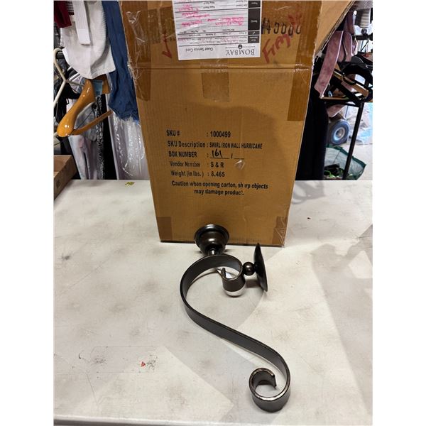 Bombay wall hurricane