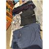 Image 1 : Assorted clothing, large – two XL