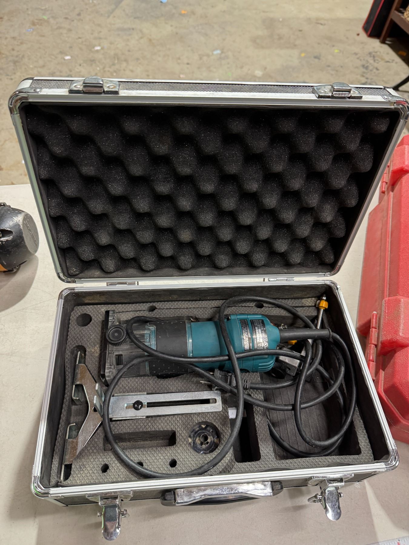 Milwaukee router