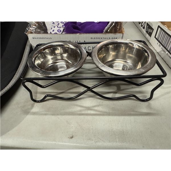 Small pet dishes