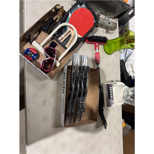 Miscellaneous lot and hitch