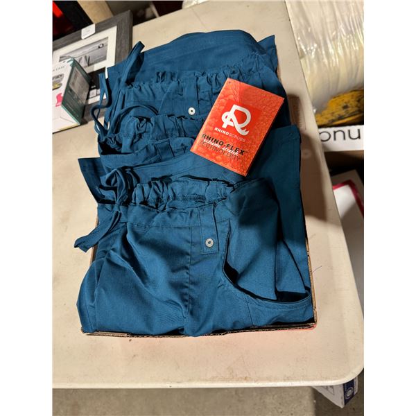 RHINO scrubs size medium
