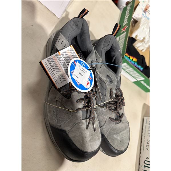 Size 12 safety shoes