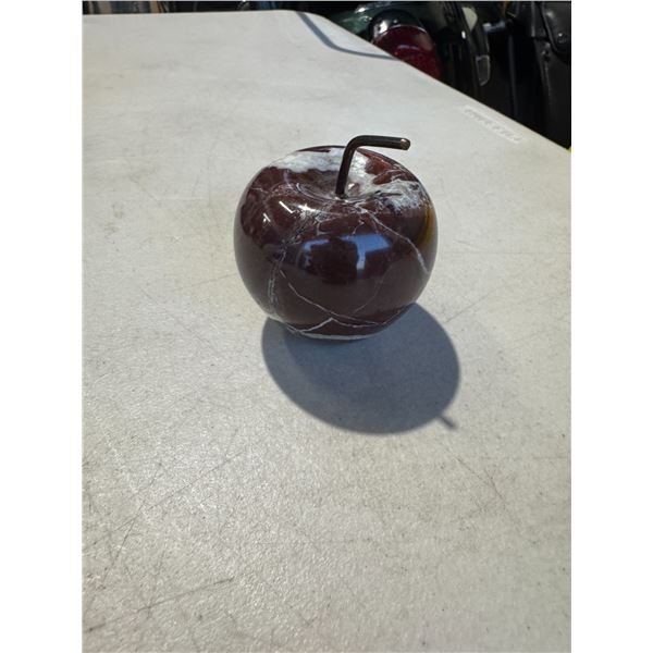 Marble apple