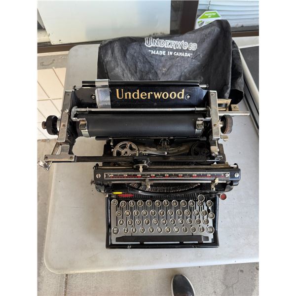 Underwood  typewriter