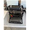 Image 3 : Underwood  typewriter