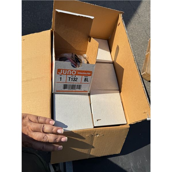 Trac-master lighting