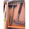 Image 1 : Hammers