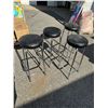 Image 1 : Stools