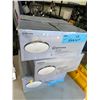 Image 2 : Three light fixtures