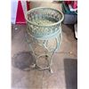 Image 1 : Plant stand