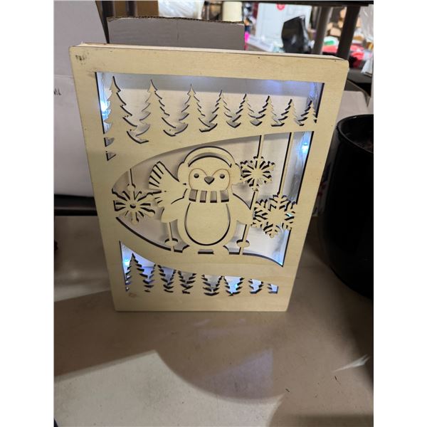 Penguin light up decor