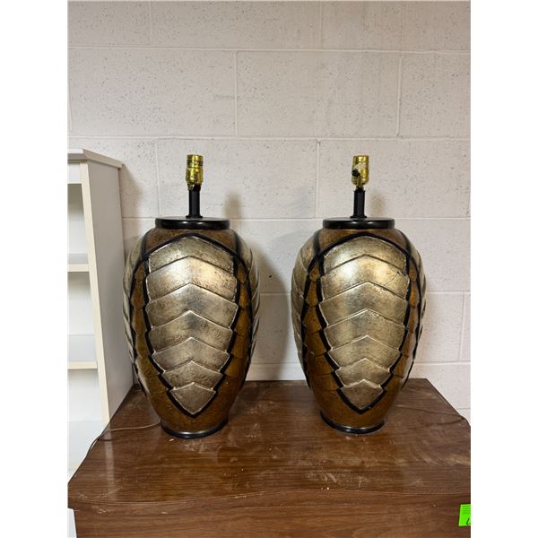 Pair of lamp bases
