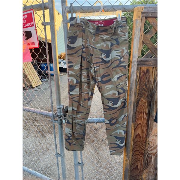 Wrangler pants size 34/30