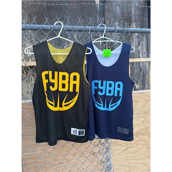 Women's small sports tops