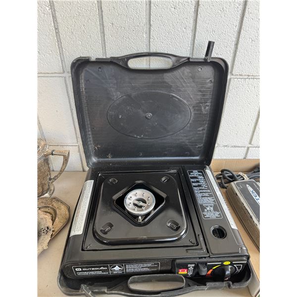 Outbound, portable gas stove