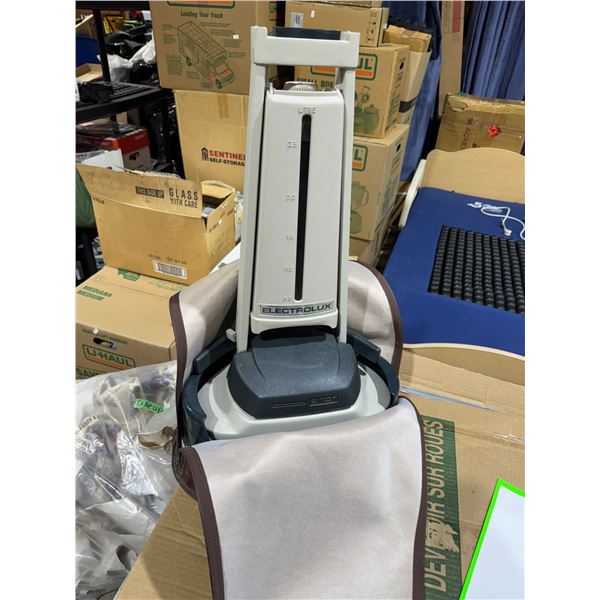 Electrolux 2101 floor polisher