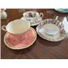 Image 2 : Ainsley, tea cups, and saucers pink has small chip