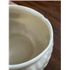 Image 3 : Belleek  sugar dish 2 small chips