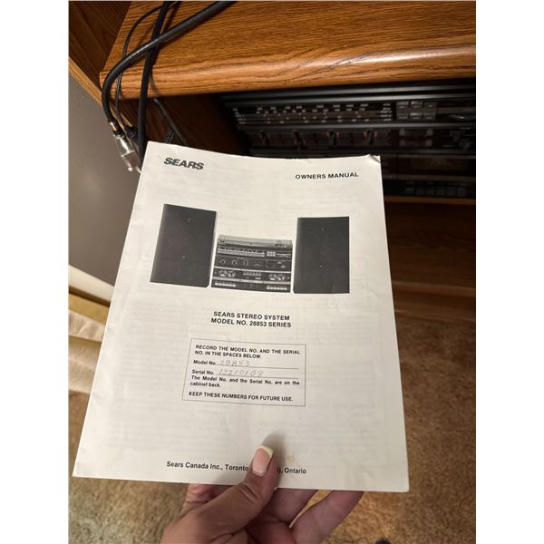 Vintage stereo with record player, SCI and two speakers