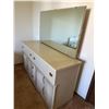 Image 1 : Dresser and mirror