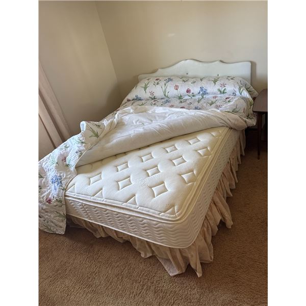 Queen Headboard mattress, boxspring, bedding