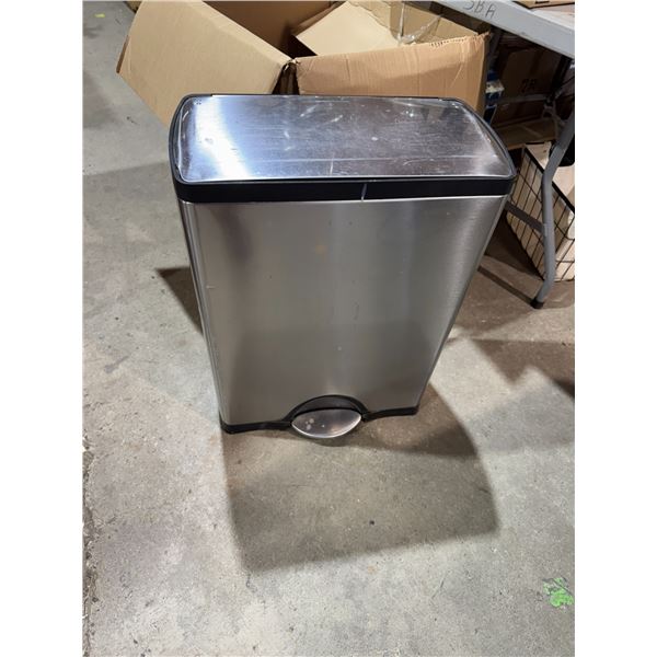 Simple human garbage can