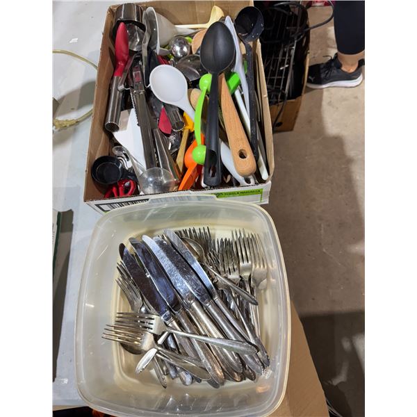 Cutlery and kitchen utensils