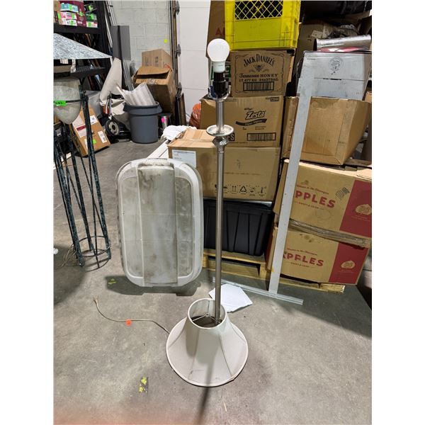 Floor lamp