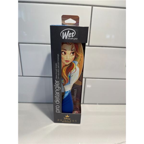 Wet brush pro detangler brush