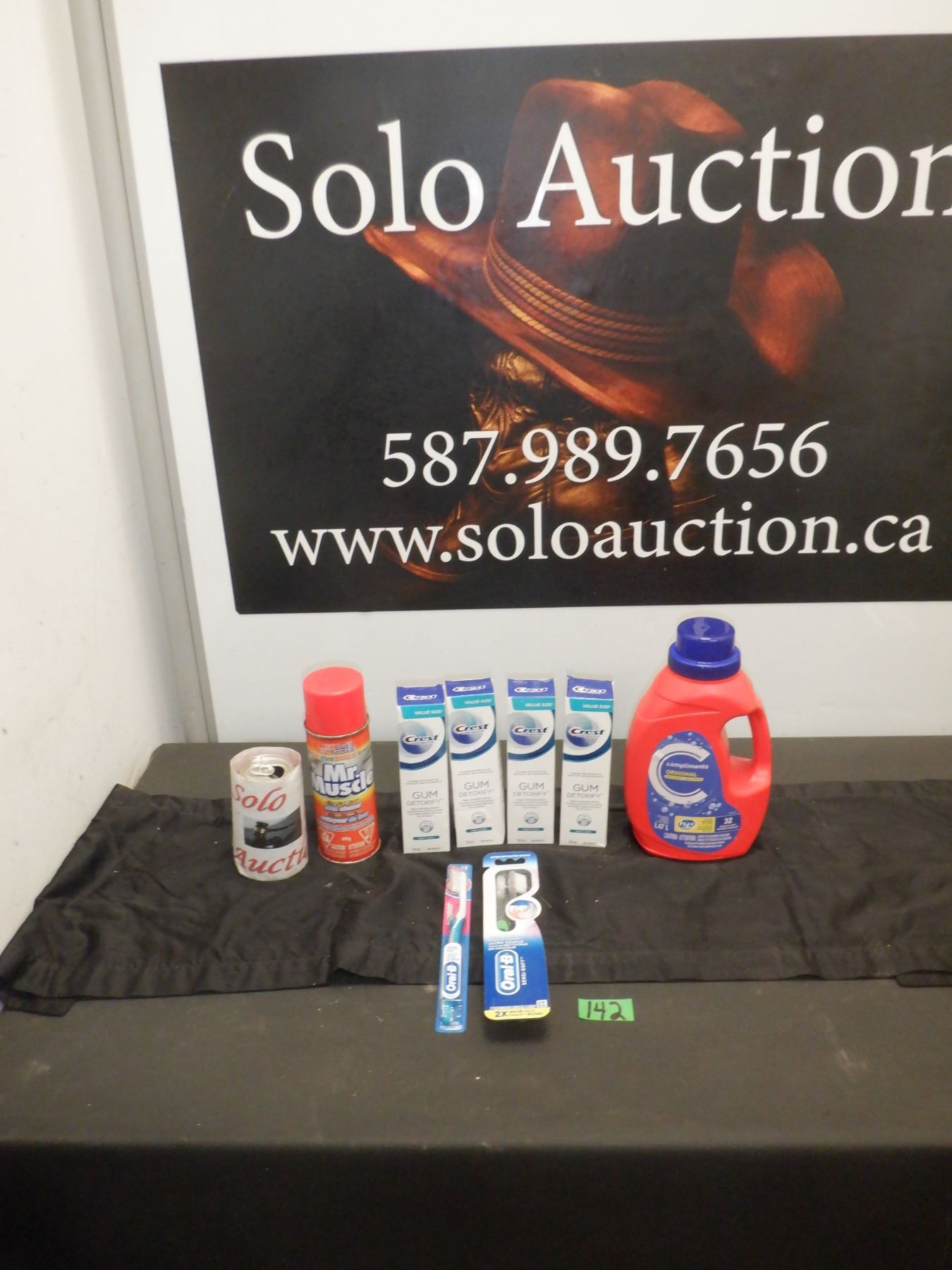 Assorted lot with Compliments brand liquid laundry soap, Mr Muscle ...