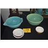 Image 1 : VINTAGE BAUER #12 MIXING BOWL, LARGE TURQUOISE BATTER BOWL, SYRACUSE SYRALITE BOWLS, & SMALL HALL 39