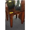 Image 1 : WOOD SIDE TABLE (24" X 24" X 24")