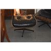 Image 5 : BLACK EAMES STYLE CHAIR W/OTTOMAN