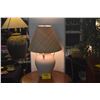 Image 1 : TABLE LAMP W/LAUHALA SHADE (27")
