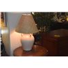 Image 2 : TABLE LAMP W/LAUHALA SHADE (27")