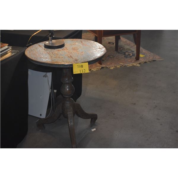 24" SHABBY CHIC SIDE TABLE