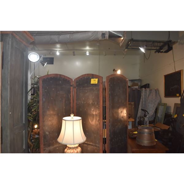 3 PANEL SCREEN, WOOD & METAL