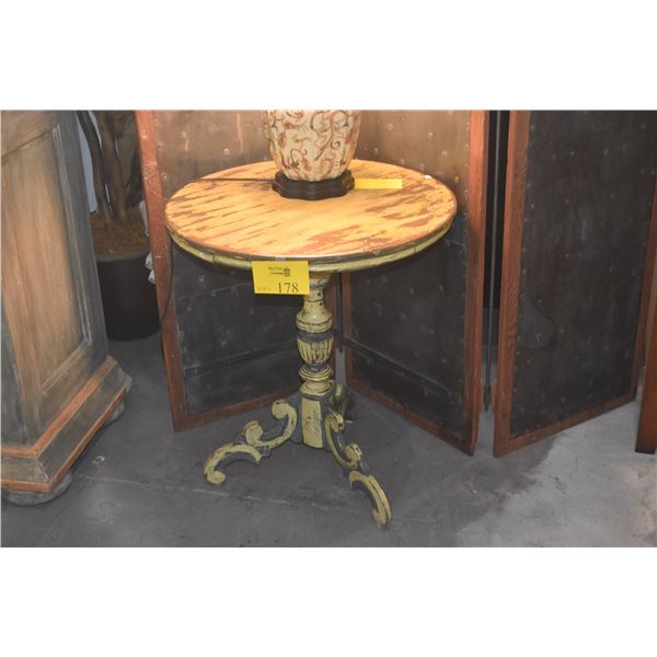 ROUND PEDESTAL SHABBY CHIC TABLE
