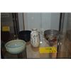 Image 1 : 3 JAPANESE BOWLS & 1 SAKE DISPENSER (4 PCS)