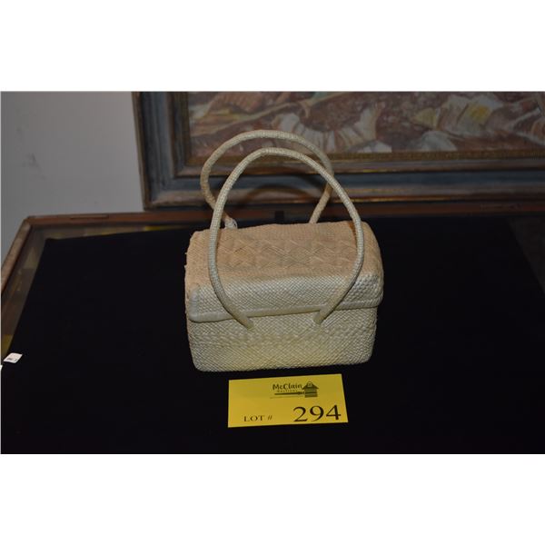 MARSHALL ISLAND WOVEN KILI BAG/PURSE