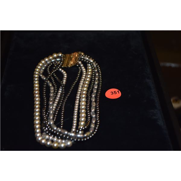 14K GRADUATED PEARL & HEMATITE NECKLACE (APPROX. 16")