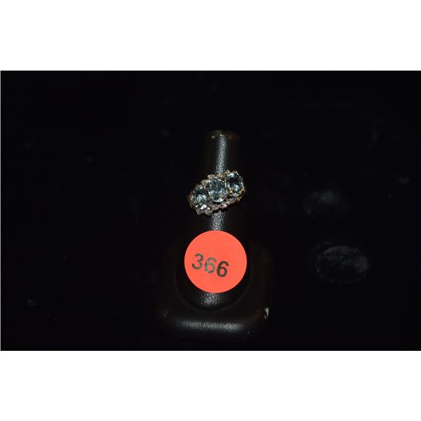14K WG AQUAMARINE & DIAMOND RING (4.4 GTW) (SIZE 7)