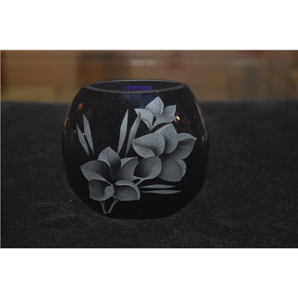 LALIQUE ETCHED PURPLE VASE