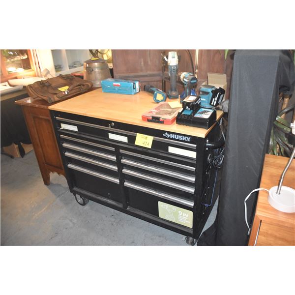HUSKY 9 DRAWER ROLLING TOOL BOX