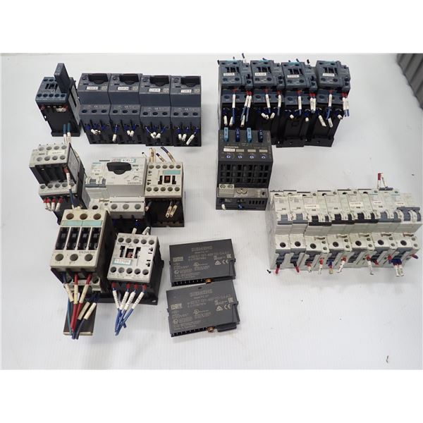 Lot of Siemens Contactors, Circuit Breakers, Modules
