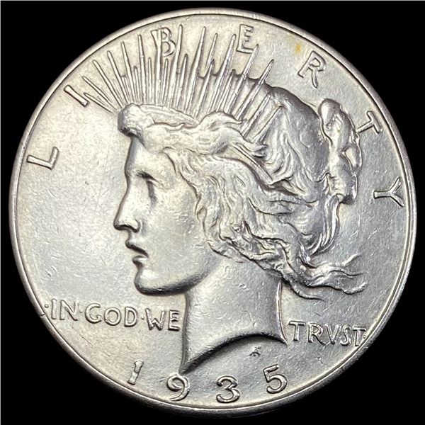 1935 Silver Peace Dollar NEARLY UNCIRCULATED
